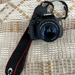 Canon EOS Digital Rebel T3i w/18-55mm Camera